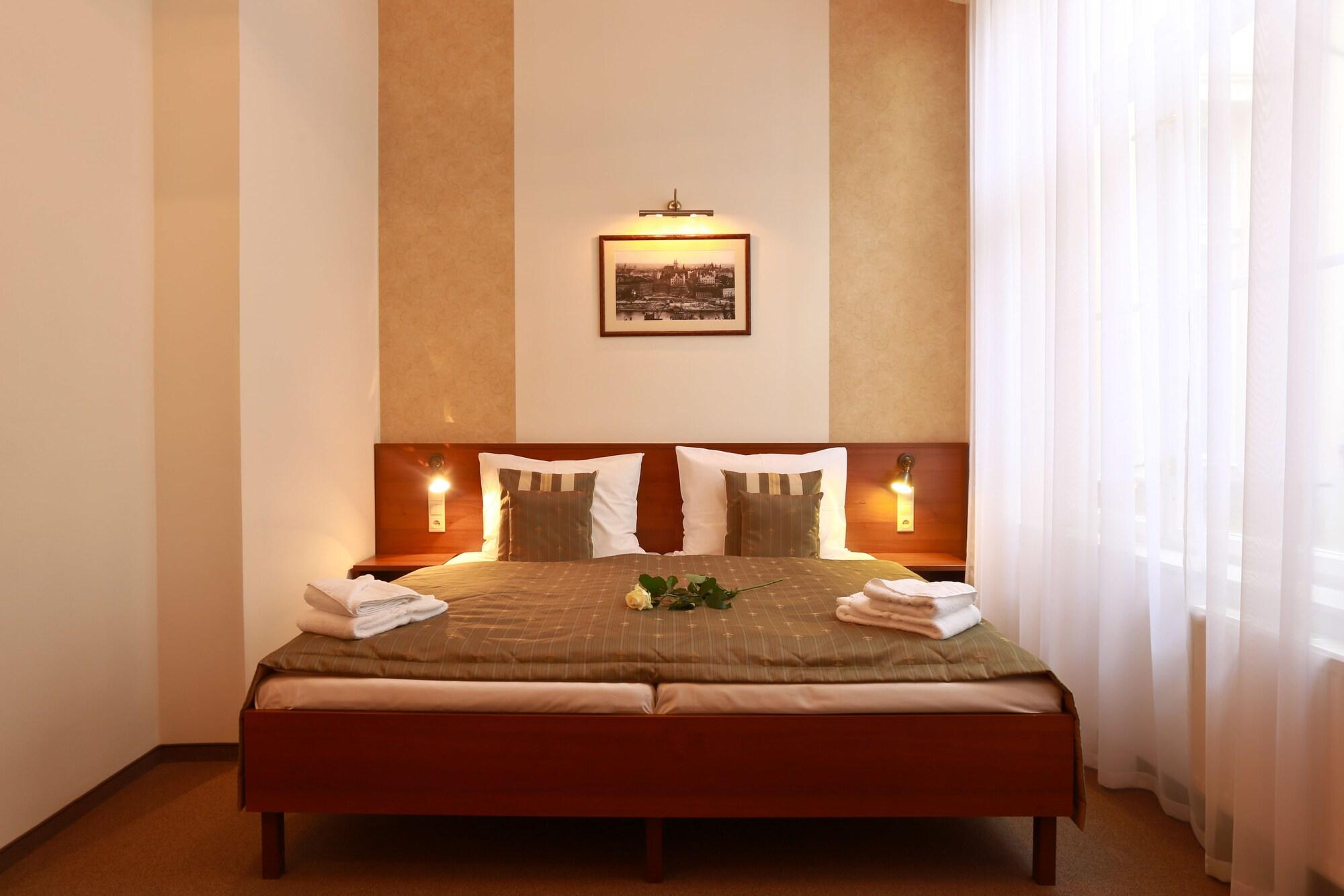 Hotel Svaty Jan Prague Luaran gambar