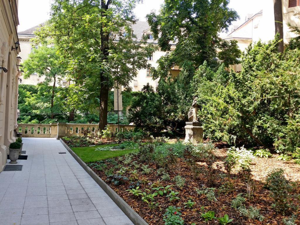Hotel Svaty Jan Prague Luaran gambar